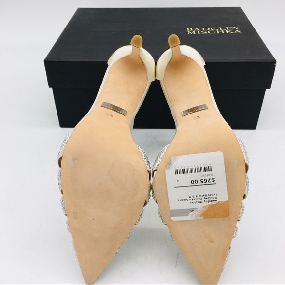 Badgley Mischka Ivory Satin Bridal Heels - Picture 15 of 16